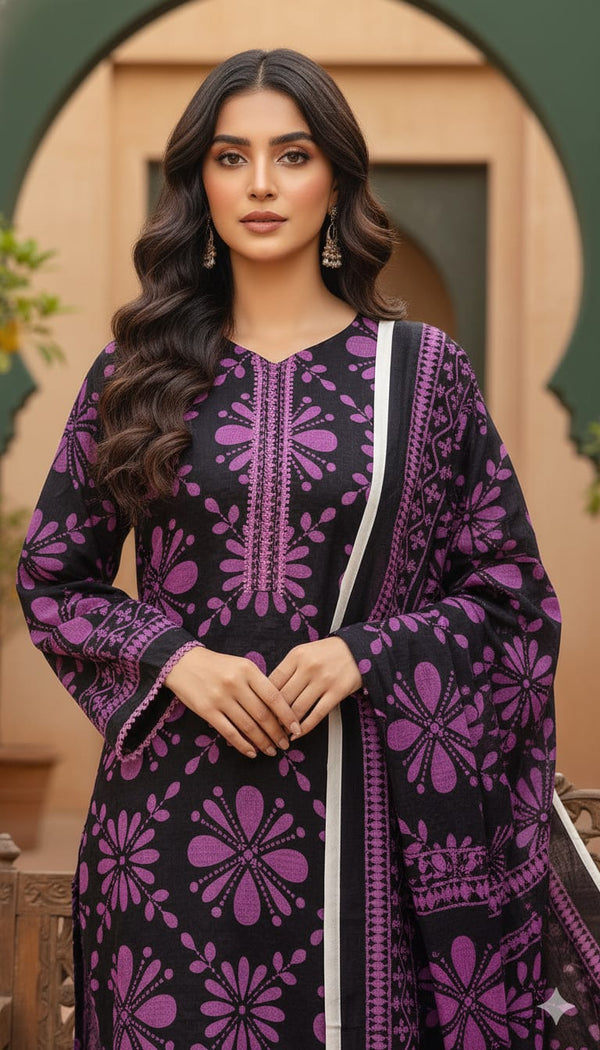 Happy winter Sale on 3 PC Alkaram Khaddar